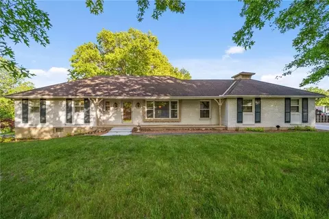 6317 Sterling Ave, Raytown, MO 64133