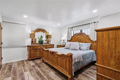 Bedroom - 16 S Lakeview Rd, Mapleton, KS 66754 photo 1 of 4