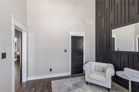 Entry Way - 5123 NW 47th Ter, Riverside, MO 64150 photo 3 of 9