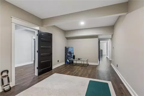 Entry Way - 5123 NW 47th Ter, Riverside, MO 64150 photo 9 of 9