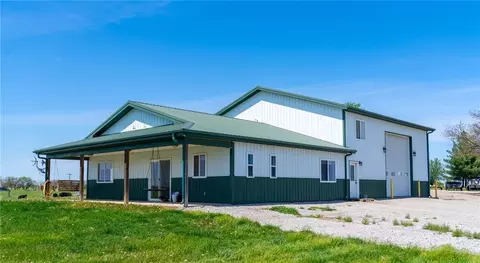 16946 Yale Ave, Kidder, MO 64649