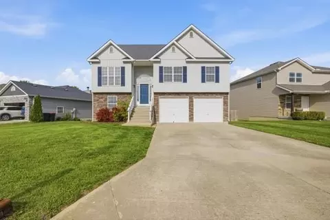 1219 Wildflower Rd, Warrensburg, MO 64093