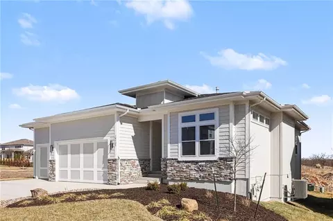 18405 Caenen St, Overland Park, KS 66013