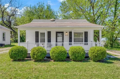 615 Alabama St, Lawrence, KS 66044