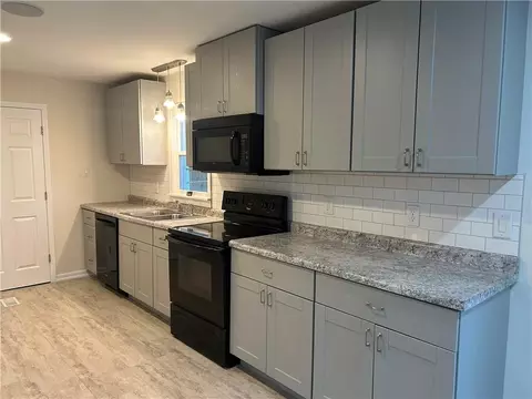 703 S Sixth St, Clinton, MO 64735