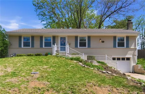 4921 N Askew Ave, Kansas City, MO 64119