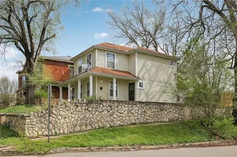 625 S 14th St, Saint Joseph, MO 64501