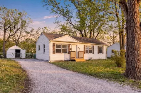 409 Robie Dr, Belton, MO 64012