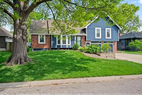 12720 W 102nd St, Lenexa, KS 66215