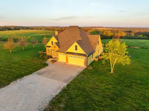 1978 SW County Road 11517 Rd, Rich Hill, MO 64779