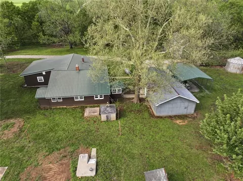 9351 S 2700 Rd, Harwood, MO 64750
