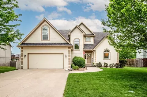 1313 SE Rosehill Dr, Lees Summit, MO 64081