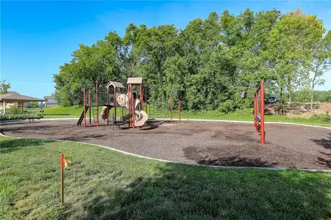 4446 Tee Box Dr, Basehor, KS 66007 photo 47
