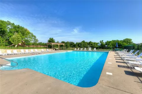 4446 Tee Box Dr, Basehor, KS 66007 photo 46