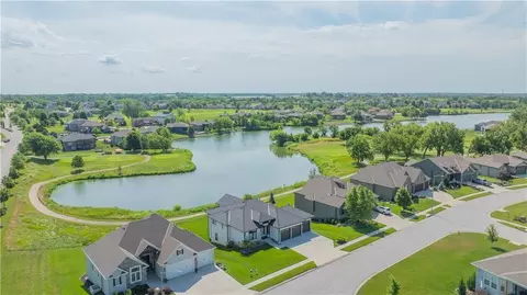 4446 Tee Box Dr, Basehor, KS 66007 photo 43