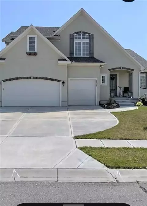 24739 W 92nd St, Lenexa, KS 66227