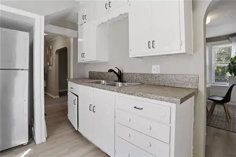 Kitchen - 8841 E Winner Rd, Independence, MO 64053 photo 1 of 1