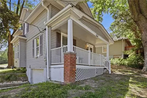Exterior - 8841 E Winner Rd, Independence, MO 64053 photo 2 of 7