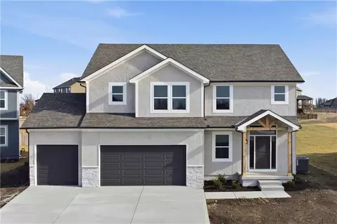 27610 E 128th Ct, Lees Summit, MO 64086