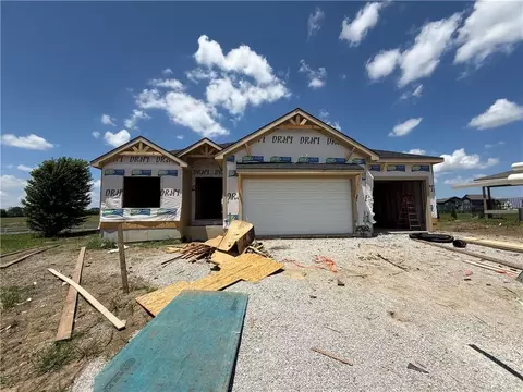 Exterior - 27602 E 128th Ct, Lees Summit, MO 64086 photo 3 of 5