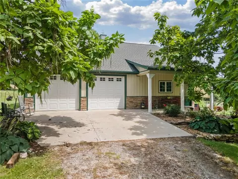 1010 Lakesite Rd, Maysville, MO 64469