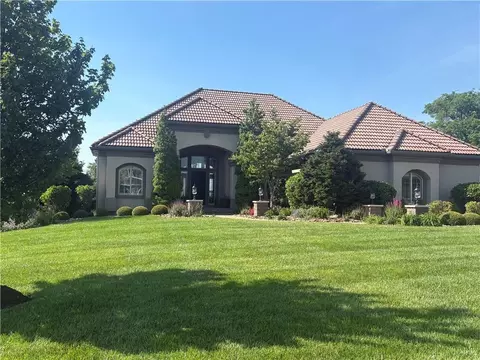 10500 NE 106th Ter, Kansas City, MO 64157