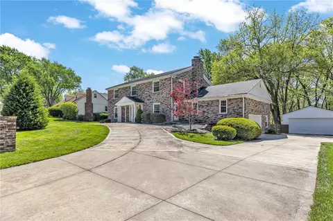 401 Smiley Rd, Liberty, MO 64068