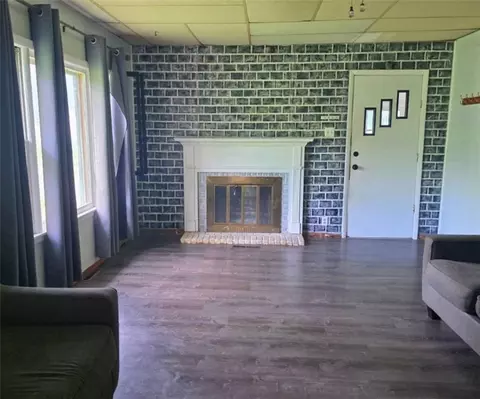 Living - 407 E Osage St, Plattsburg, MO 64477 photo 4 of 4