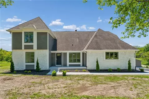 20195 College Blvd, Olathe, KS 66061