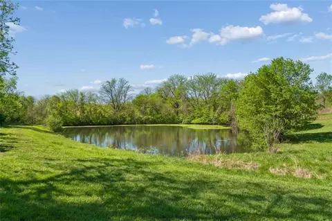 View/Area - 18611 E Salisbury Rd, Independence, MO 64056 photo 5 of 5