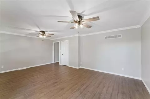 Living - 18611 E Salisbury Rd, Independence, MO 64056 photo 4 of 12