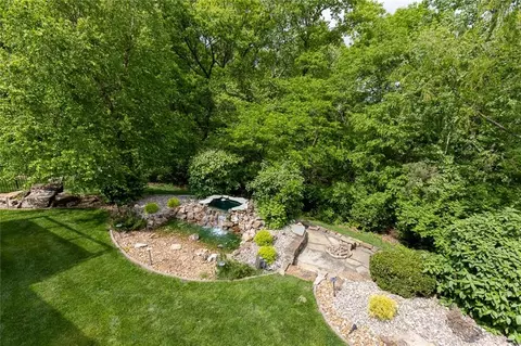 Exterior - 4530 Verona Dr, Riverside, MO 64150 photo 7 of 11