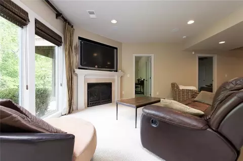Living - 4530 Verona Dr, Riverside, MO 64150 photo 5 of 5