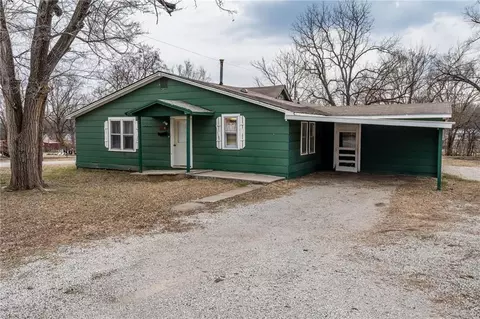 23 N Washington St, Fort Scott, KS 66701