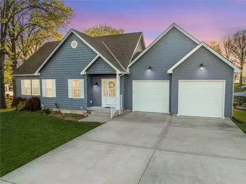 106 Angler Pt, Gallatin, MO 64640