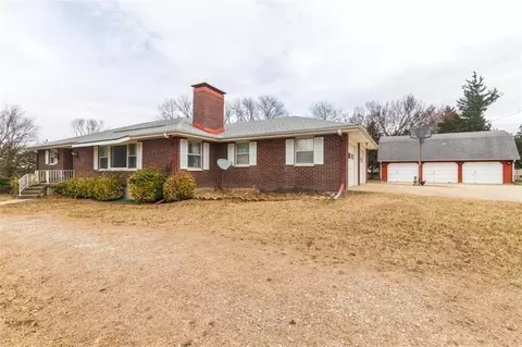 517 S 21 St, Leavenworth, KS 66048