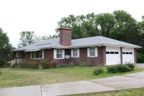 517 S 21 St, Leavenworth, KS 66048