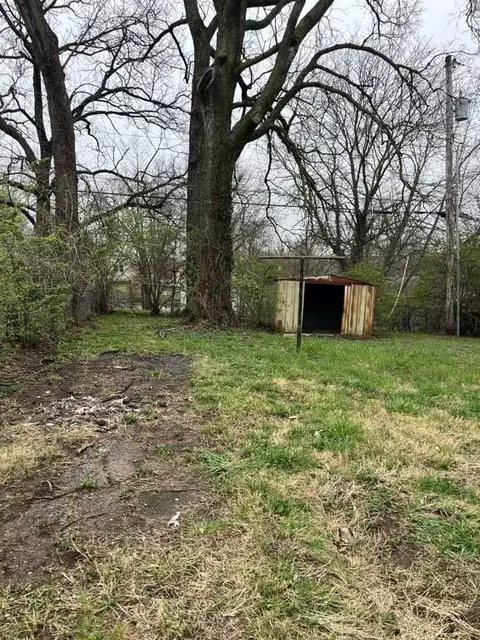 Exterior - 9321 E 15th St, Independence, MO 64052 photo 8 of 8
