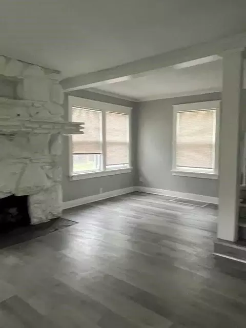 Living - 9321 E 15th St, Independence, MO 64052 photo 3 of 4