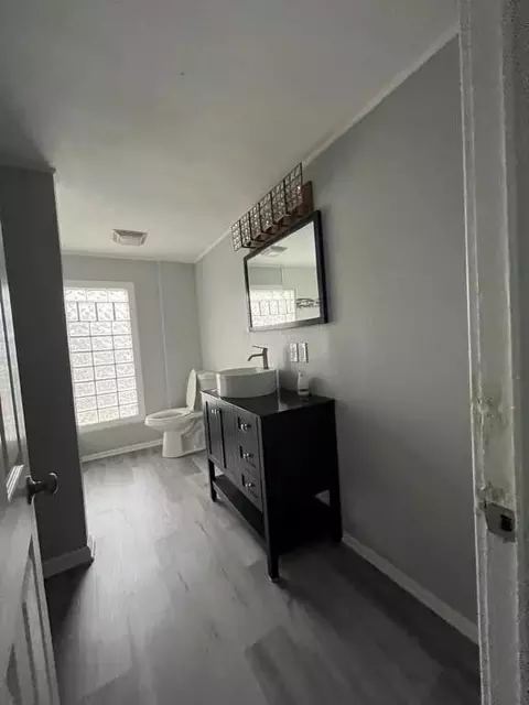 Bath - 9321 E 15th St, Independence, MO 64052 photo 1 of 2