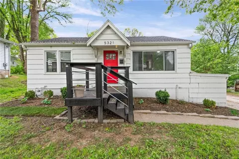 5321 Roswell Ave, Kansas City, KS 66104