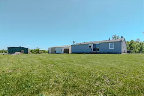 Exterior - 10064 State Route T Hwy Hwy, Adrian, MO 64720 photo 5 of 7