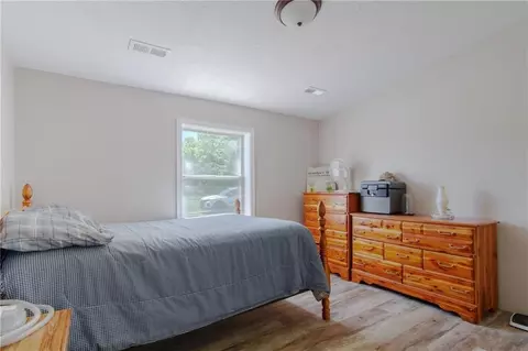 Bedroom - 10064 State Route T Hwy Hwy, Adrian, MO 64720 photo 5 of 7