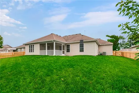 Exterior - 1102 Bristol Dr, Raymore, MO 64083 photo 4 of 5