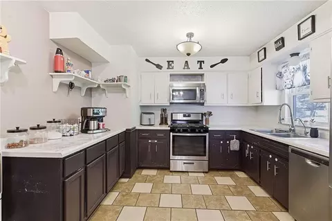 Kitchen - 326 Gregory Dr, Gower, MO 64454 photo 2 of 2