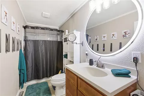 Bath - 326 Gregory Dr, Gower, MO 64454 photo 1 of 2