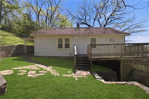 110 Liberty St, Excelsior Springs, MO 64024