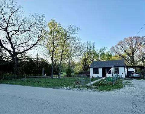 Other - 704 E Hayward Ave, Independence, MO 64050 photo 13 of 15