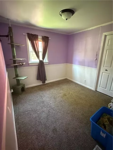Bedroom - 704 E Hayward Ave, Independence, MO 64050 photo 2 of 2