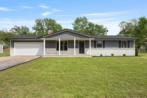 1707 Tomahawk Ln, Fort Scott, KS 66701